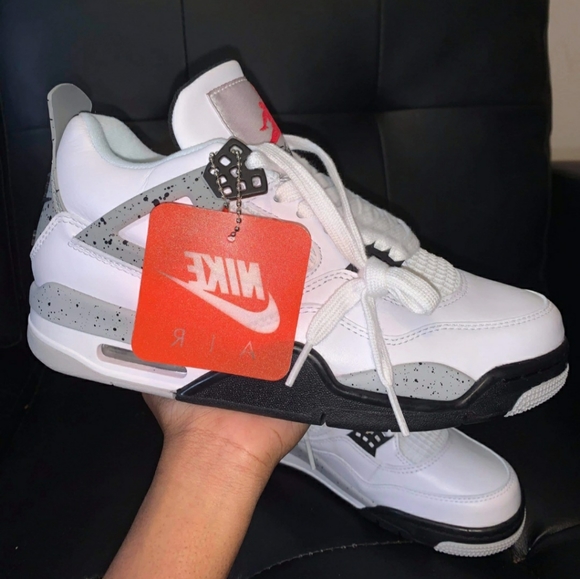 Jordan's Cement 4s - Picture 5 of 5